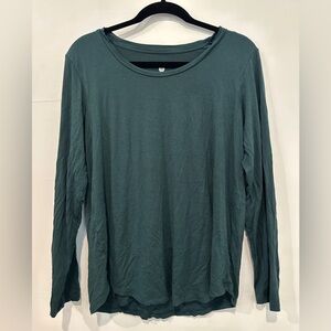 Kindred Bravely Nursing/ Maternity shirt